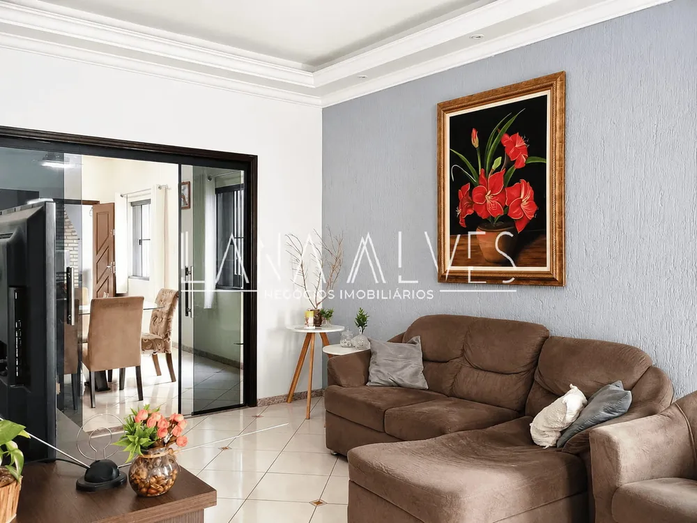 Casa, 3 quartos, 308 m² - Foto 1