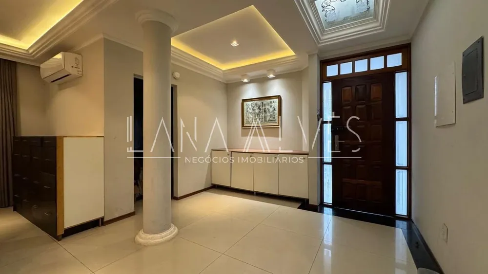 Casa, 4 quartos, 300 m² - Foto 1