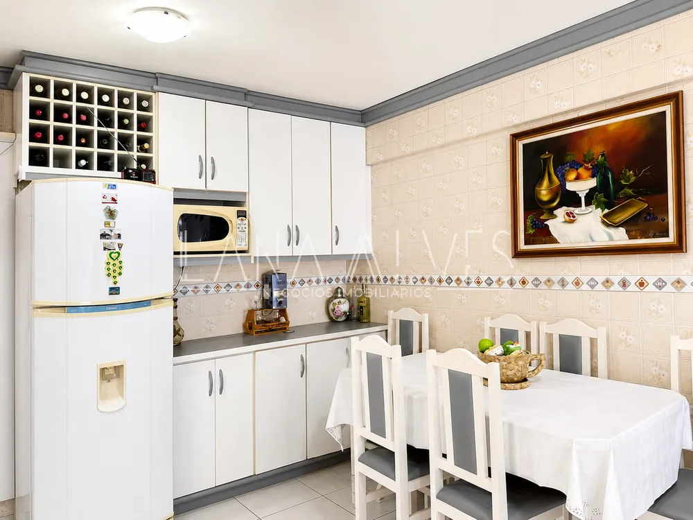 Apartamento, 3 quartos, 191 m² - Foto 1