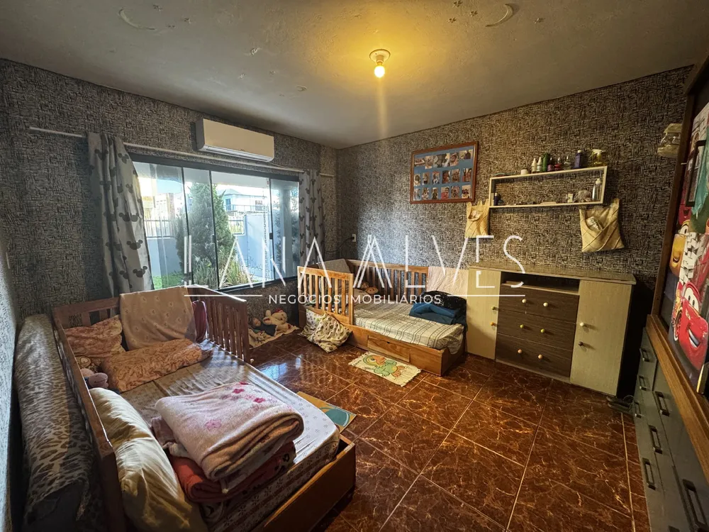 Casa, 4 quartos, 305 m² - Foto 2