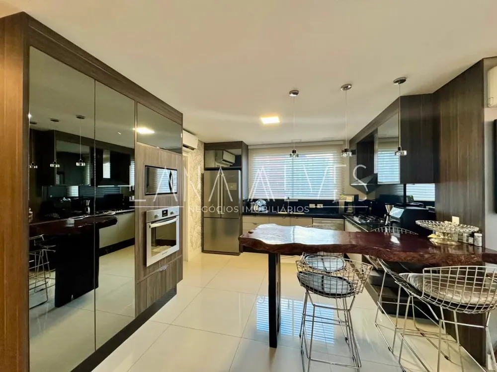 Apartamento, 4 quartos, 167 m² - Foto 1