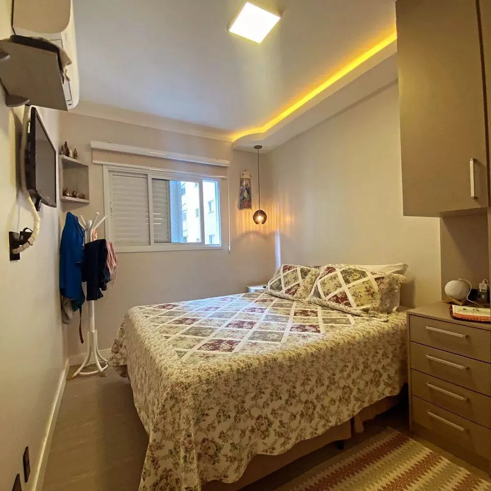 Apartamento à venda com 2 quartos, 69m² - Foto 4