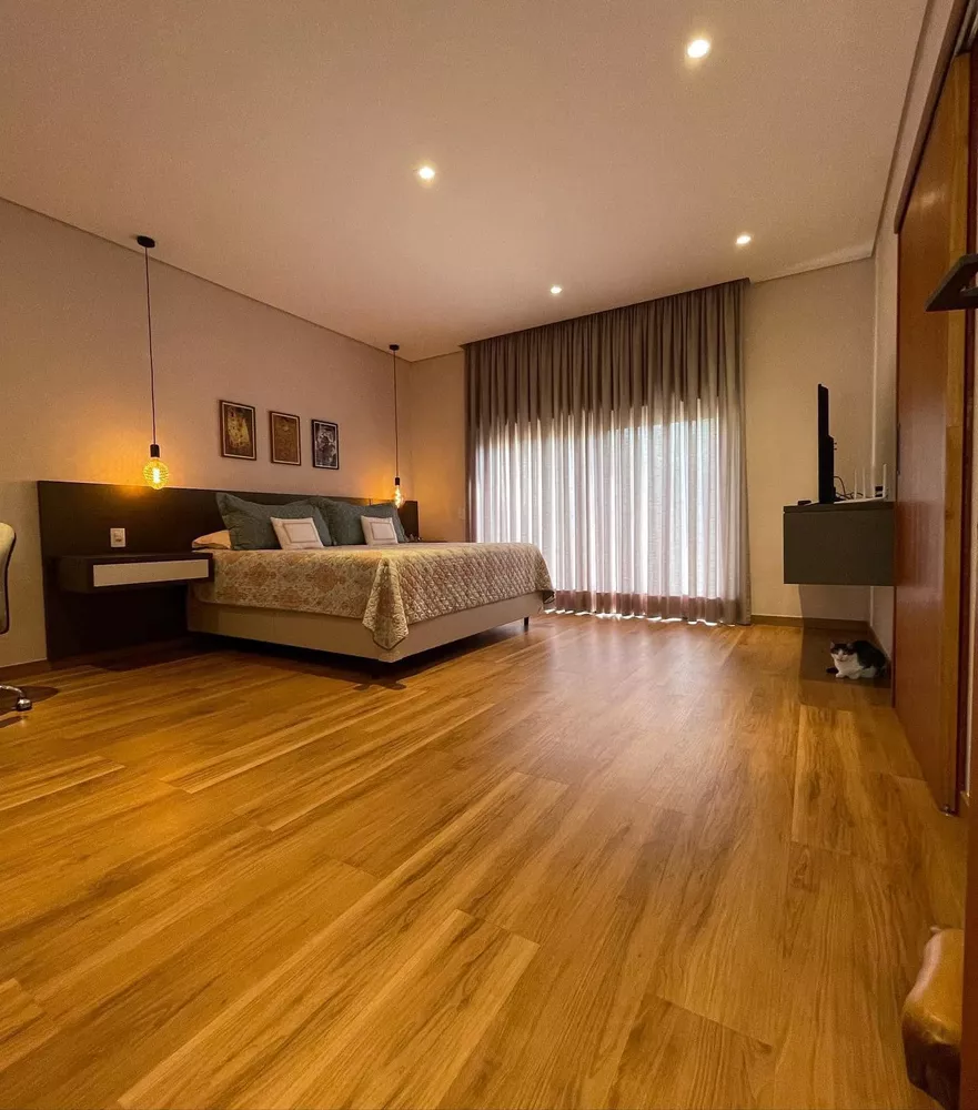 Casa à venda com 3 quartos, 207m² - Foto 2