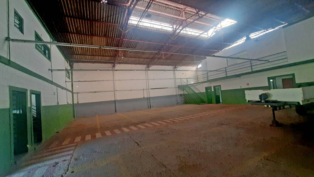 Prédio Inteiro para alugar, 400m² - Foto 2
