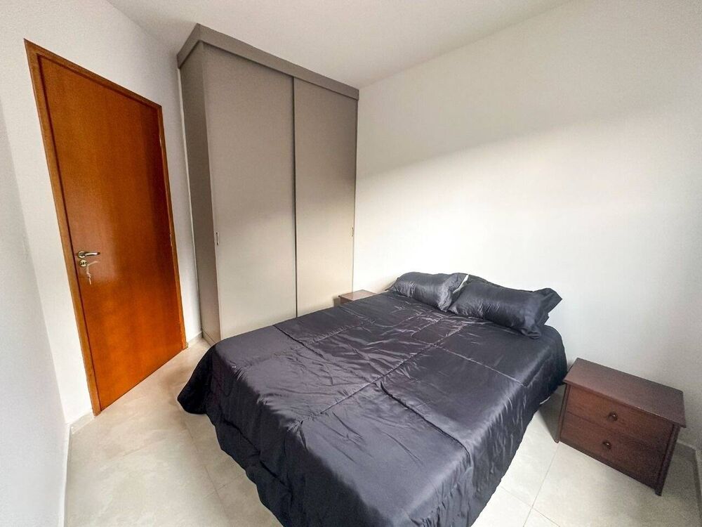 Casa à venda com 2 quartos, 50m² - Foto 4