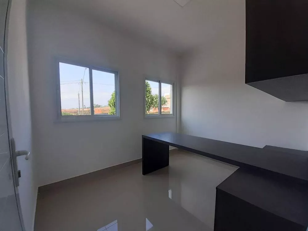 Casa à venda com 3 quartos, 270m² - Foto 3