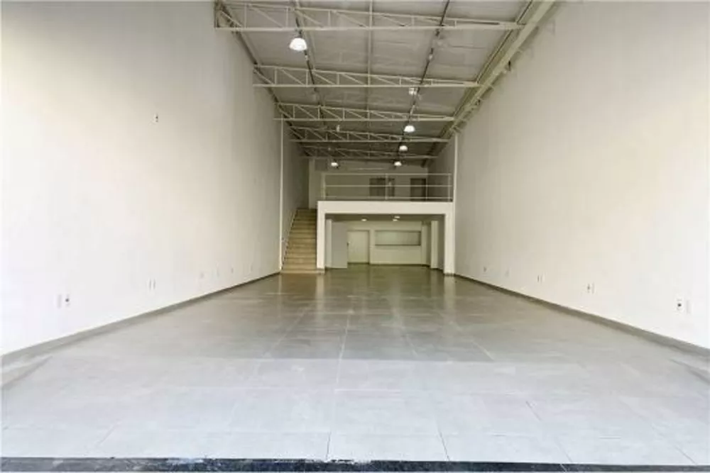 Depósito-Galpão-Armazém para alugar, 152m² - Foto 1