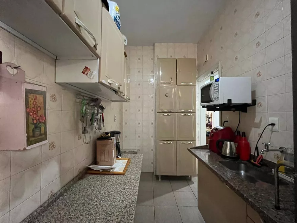 Apartamento à venda com 3 quartos, 97m² - Foto 3