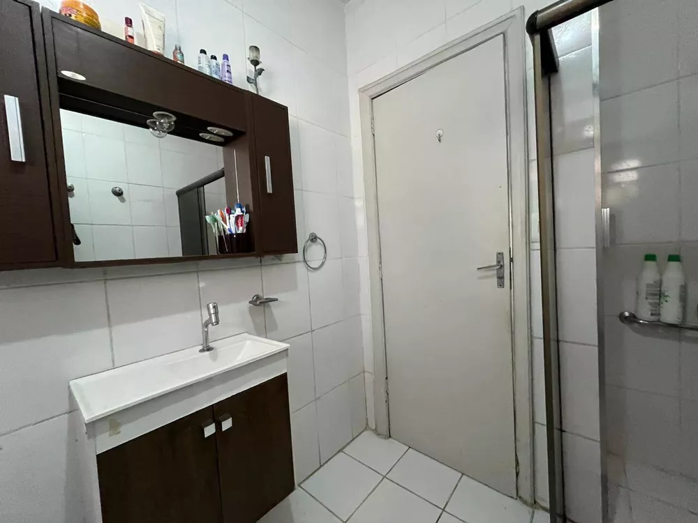 Apartamento à venda com 3 quartos, 97m² - Foto 4