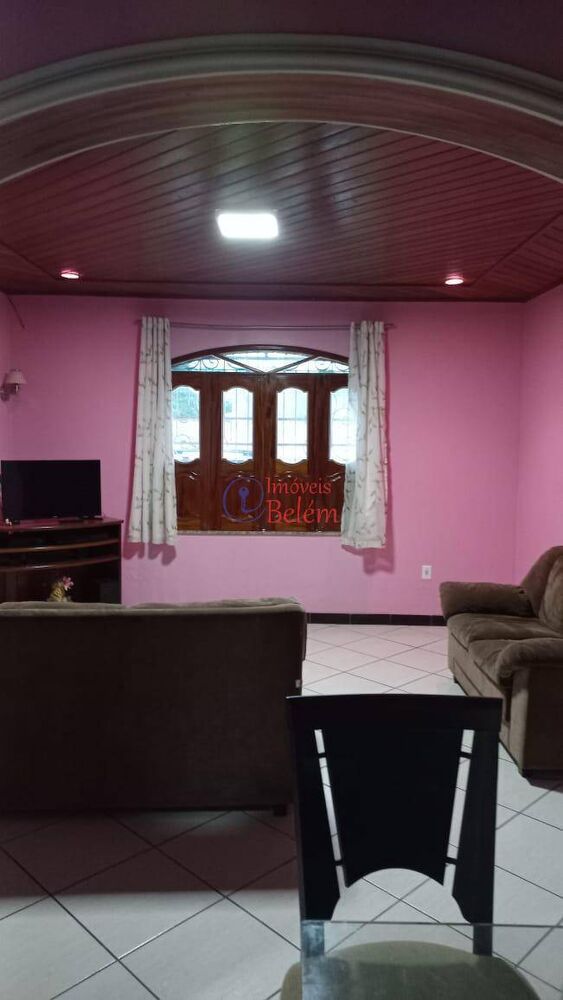 Casa à venda com 3 quartos, 200m² - Foto 1