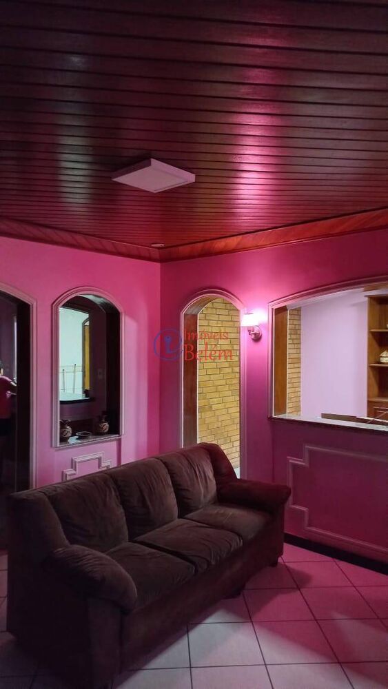Casa à venda com 3 quartos, 200m² - Foto 2