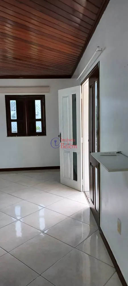 Casa à venda com 4 quartos, 250m² - Foto 4