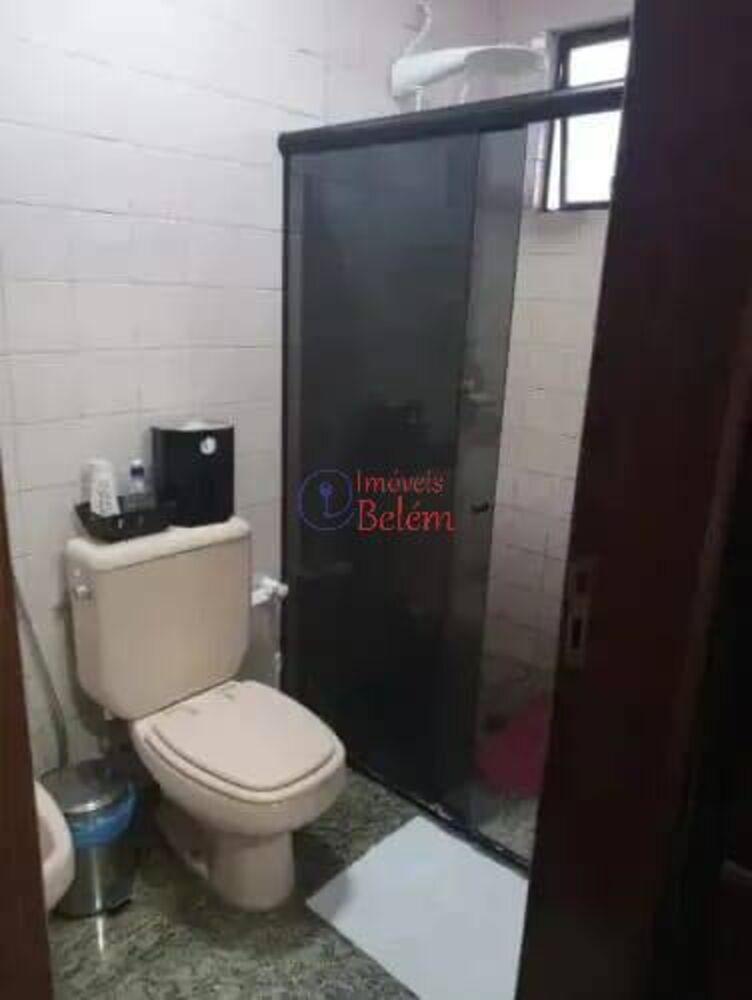 Apartamento para alugar com 3 quartos, 198m² - Foto 2