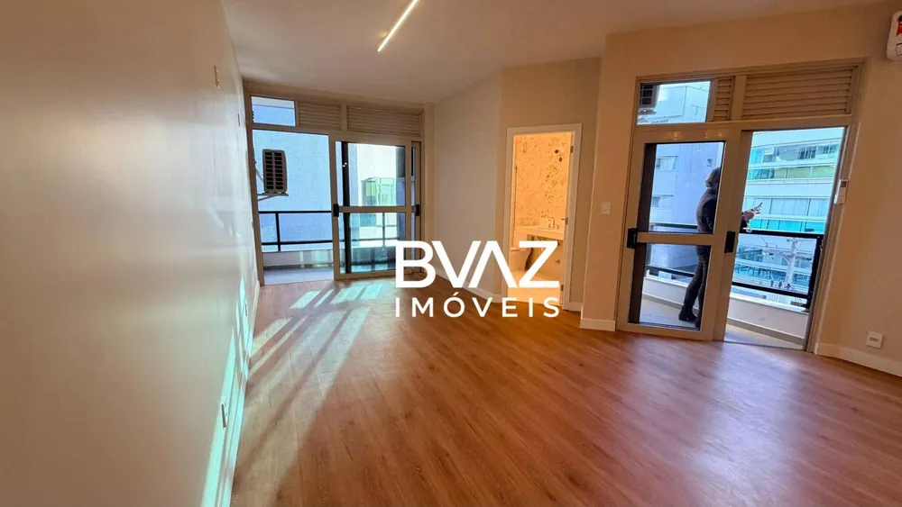 Apartamento, 3 quartos, 210 m² - Foto 1
