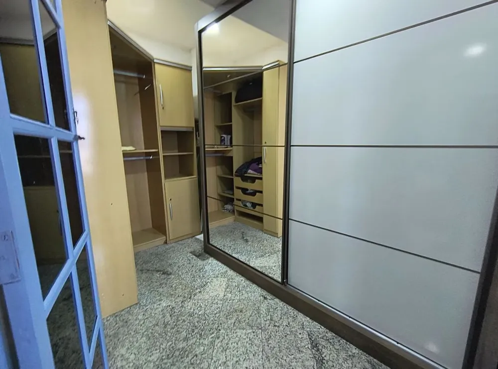 Casa, 4 quartos, 250 m² - Foto 32