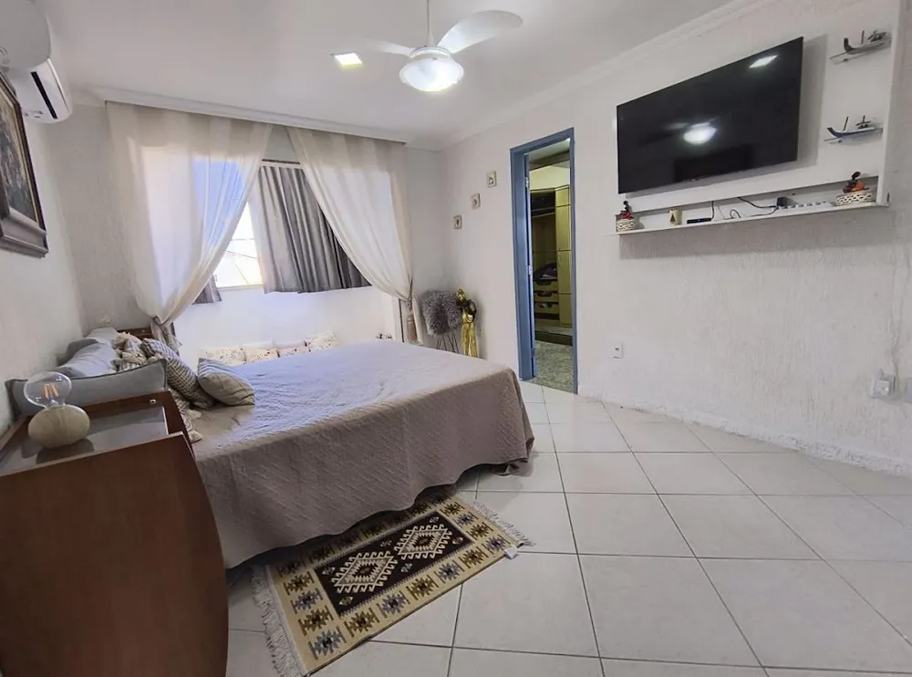 Casa, 4 quartos, 250 m² - Foto 12