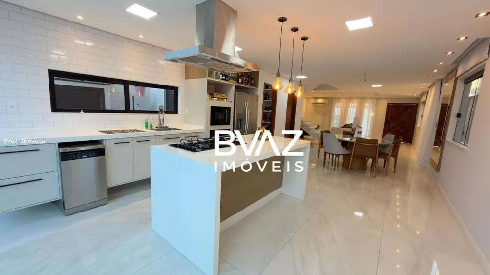Casa, 3 quartos, 288 m² - Foto 24