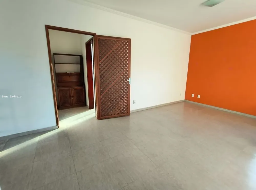 Casa, 4 quartos, 230 m² - Foto 3