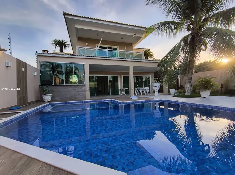 Casa, 4 quartos, 230 m² - Foto 1