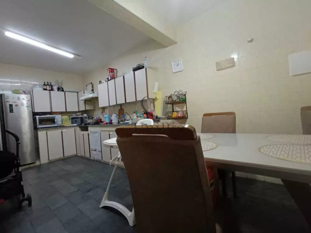 Casa, 5 quartos, 250 m² - Foto 8