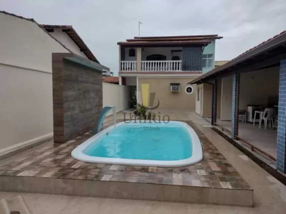 Casa, 3 quartos, 250 m² - Foto 1