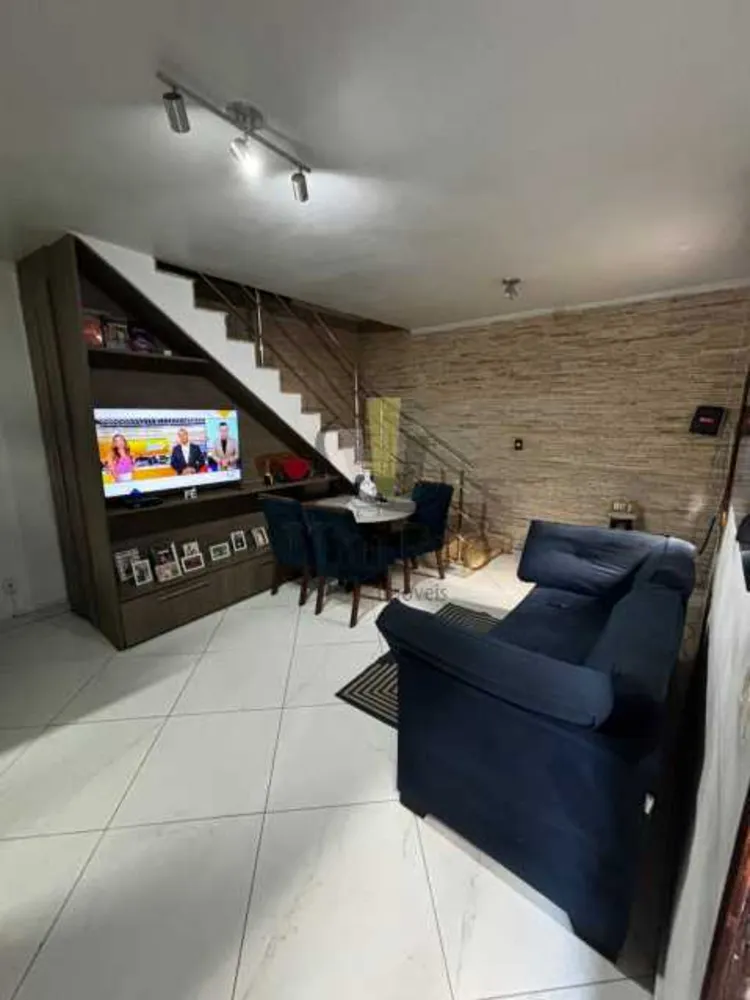 Casa, 2 quartos, 60 m² - Foto 1