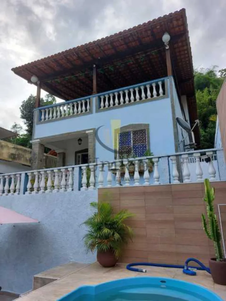 Casa, 4 quartos, 259 m² - Foto 1