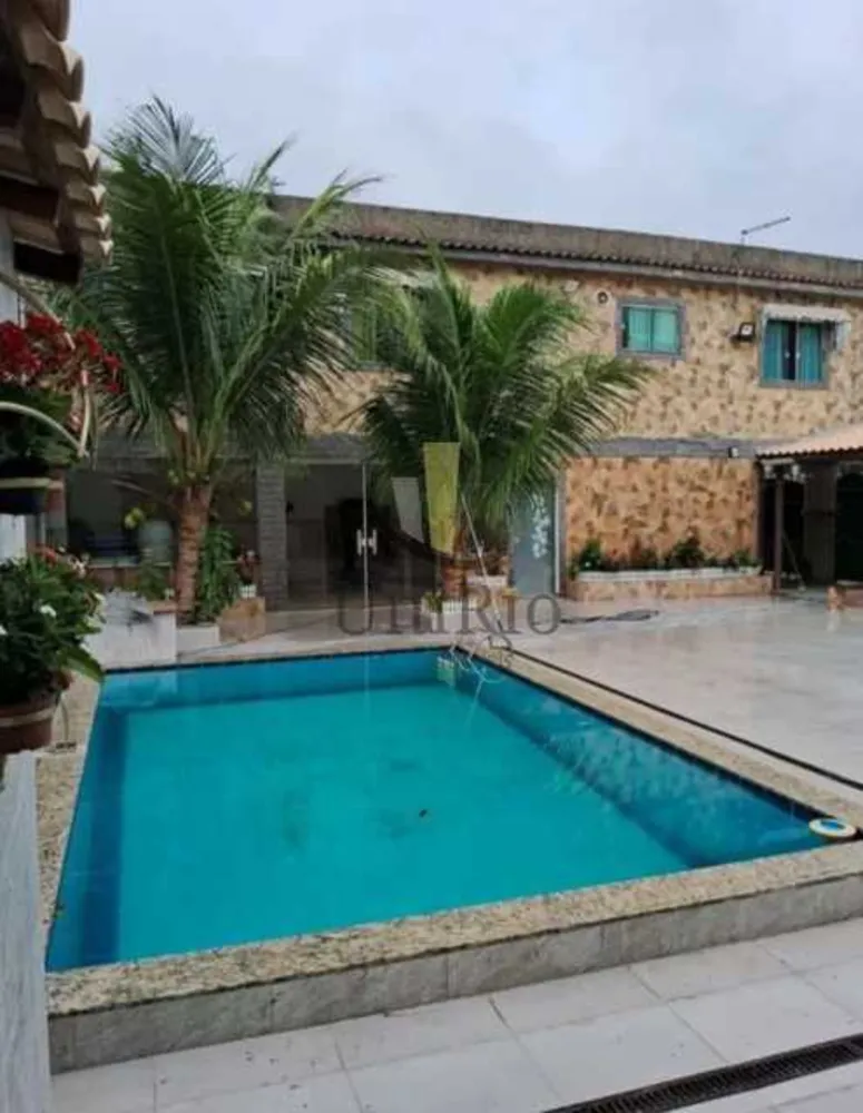 Casa, 2 quartos, 325 m² - Foto 1