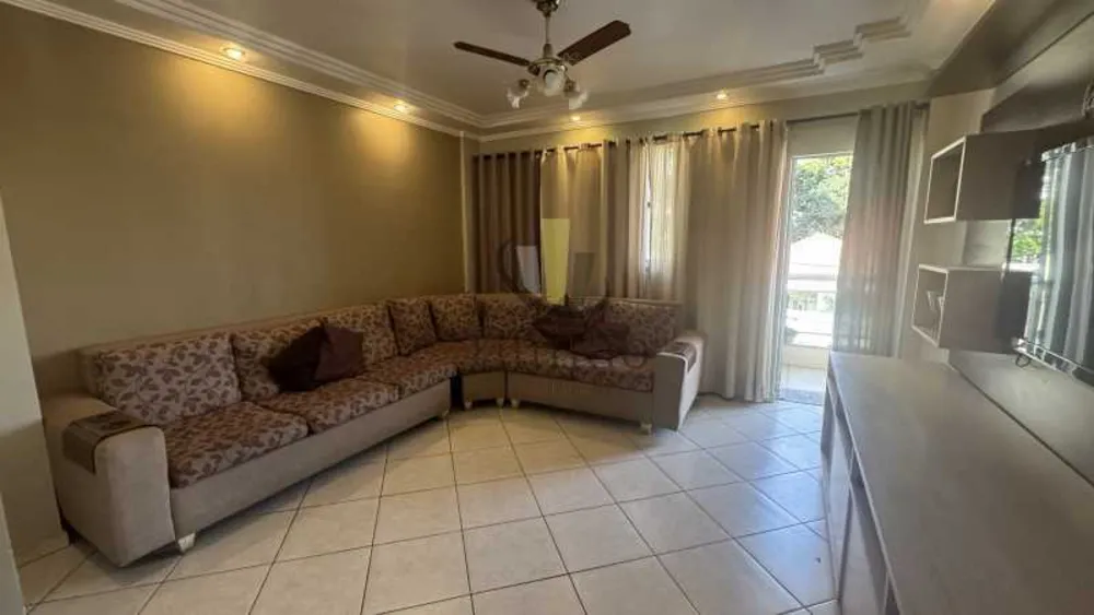 Apartamento, 3 quartos, 130 m² - Foto 1