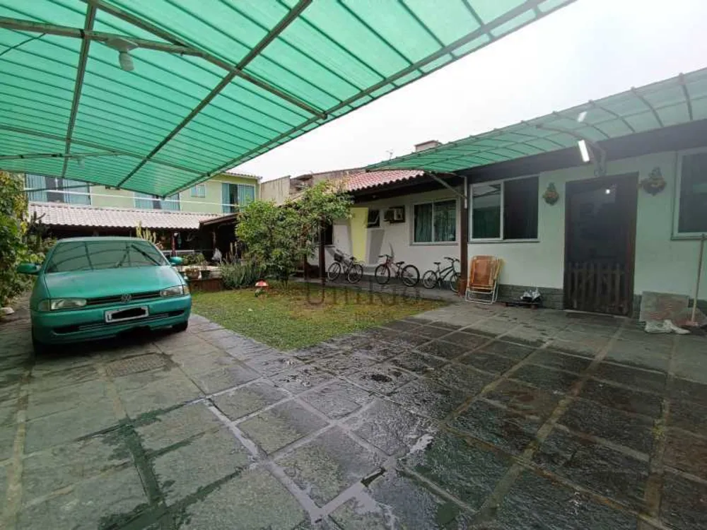 Casa, 5 quartos, 250 m² - Foto 1