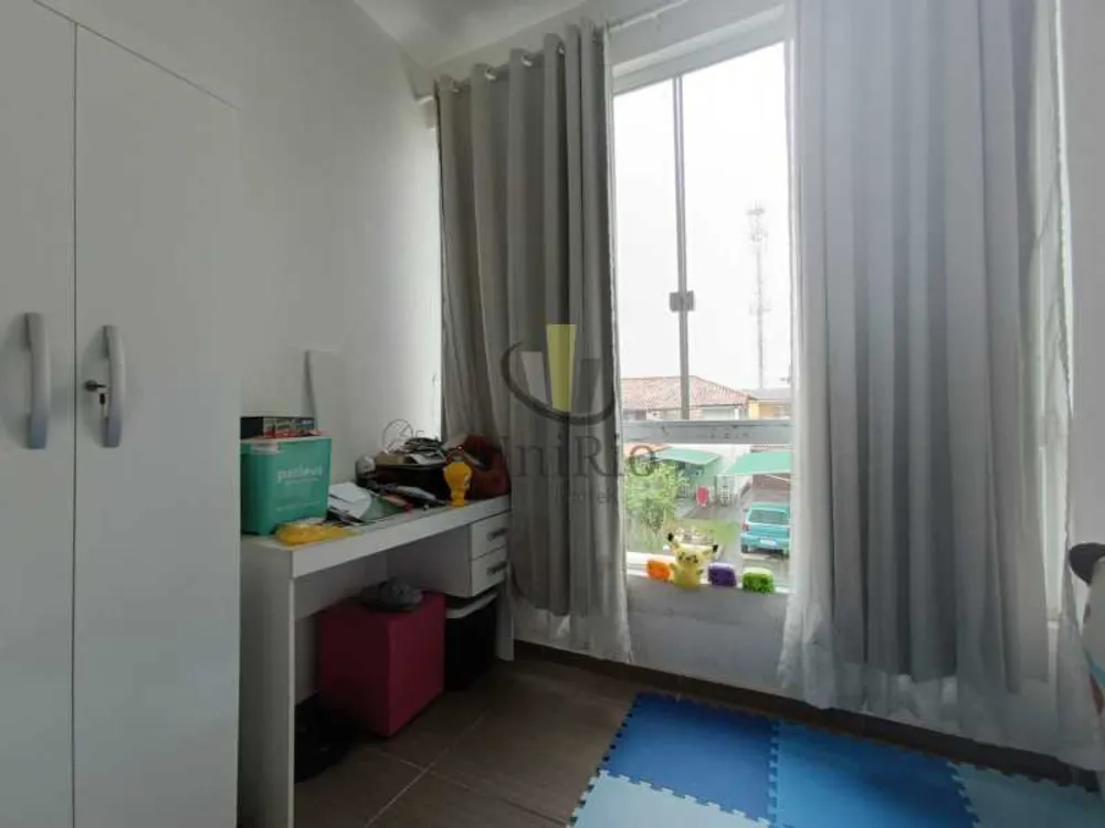 Casa, 5 quartos, 250 m² - Foto 17