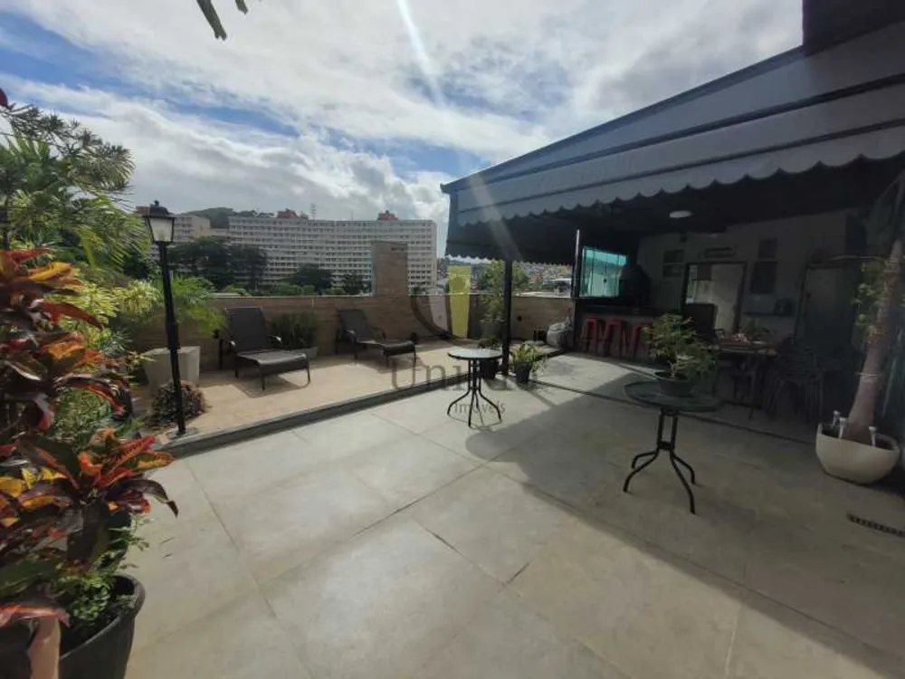 Cobertura, 3 quartos, 220 m² - Foto 2