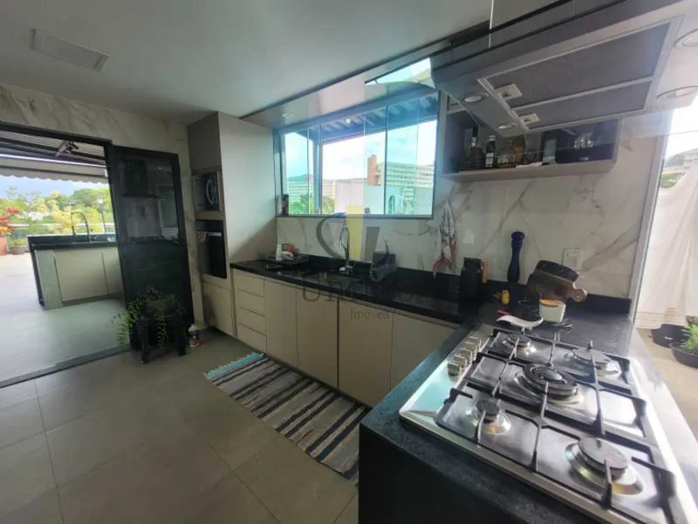 Cobertura, 3 quartos, 220 m² - Foto 9