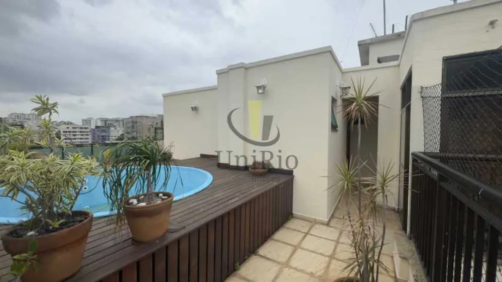 Cobertura, 3 quartos, 208 m² - Foto 3