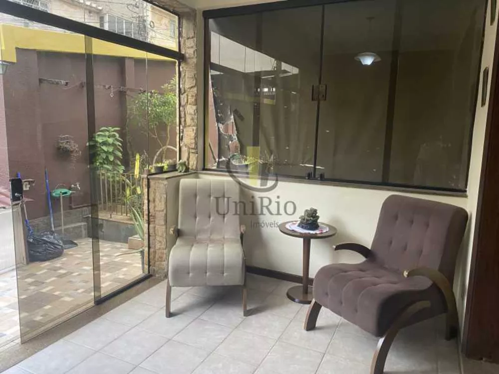 Casa, 5 quartos, 338 m² - Foto 2