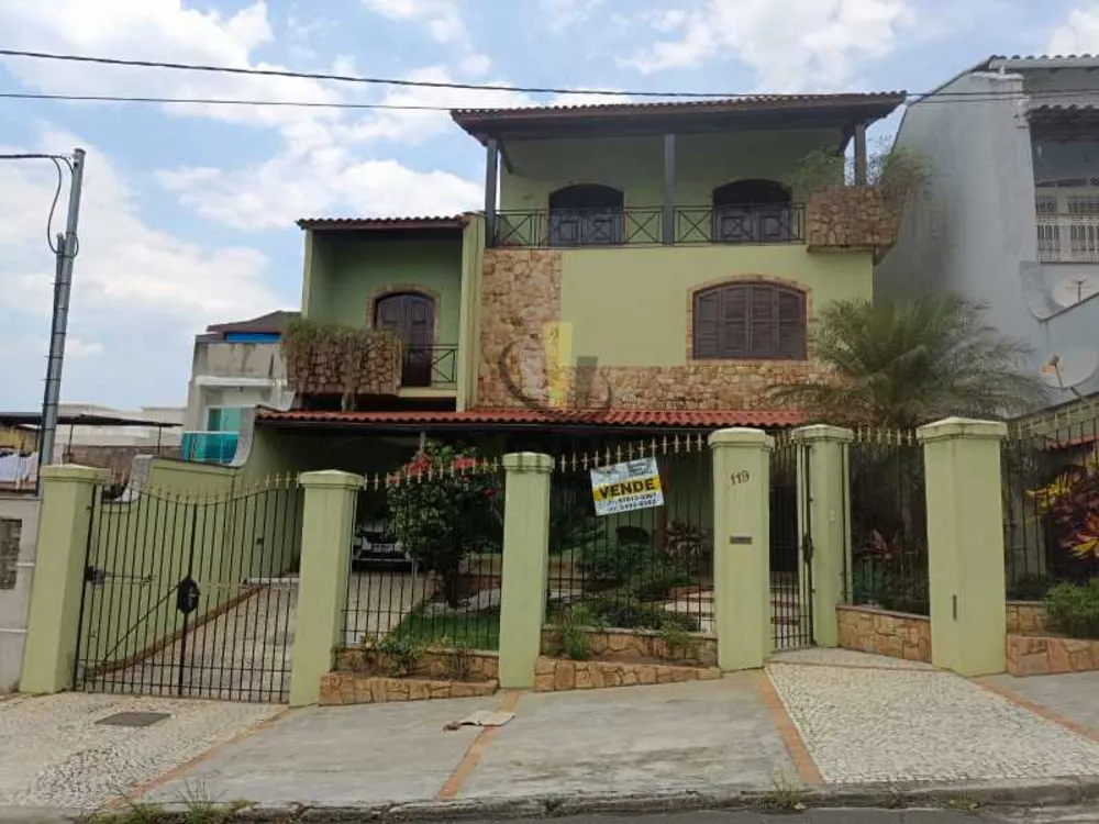 Casa, 3 quartos, 428 m² - Foto 1