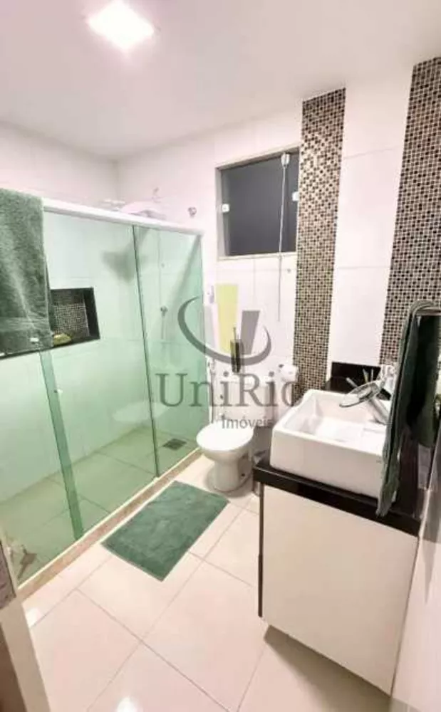 Casa, 4 quartos, 240 m² - Foto 1