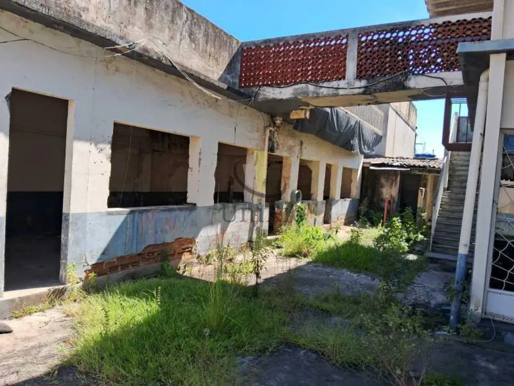 Casa, 4 quartos, 560 m² - Foto 1