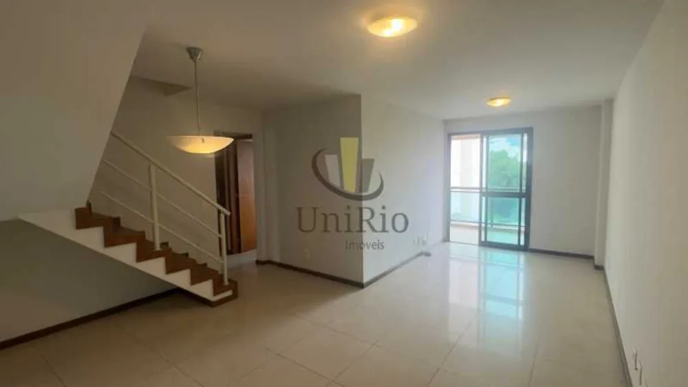 Cobertura, 3 quartos, 208 m² - Foto 2