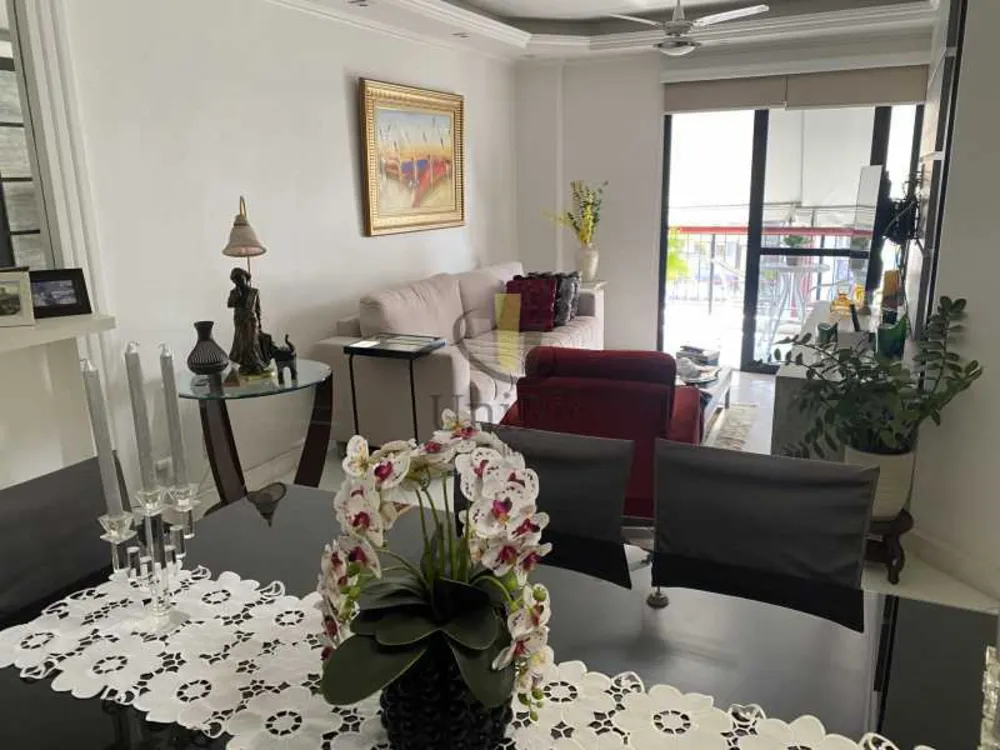 Cobertura, 3 quartos, 218 m² - Foto 2
