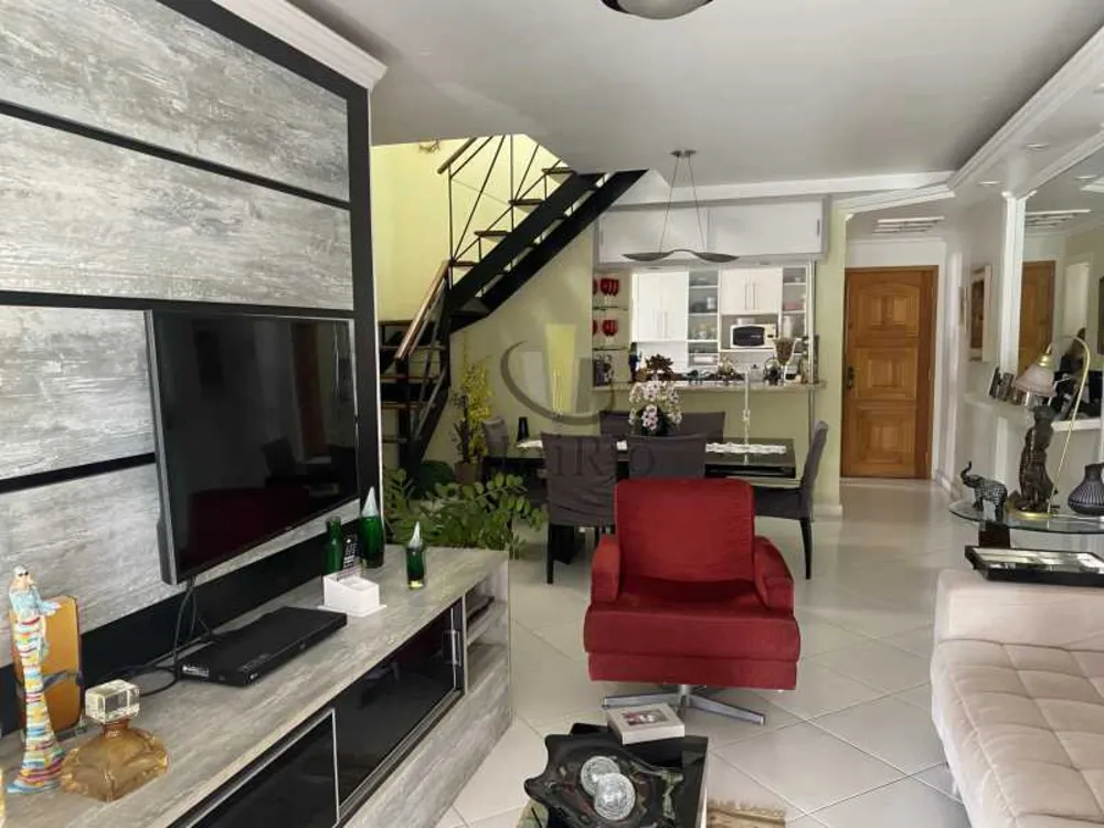 Cobertura, 3 quartos, 218 m² - Foto 5