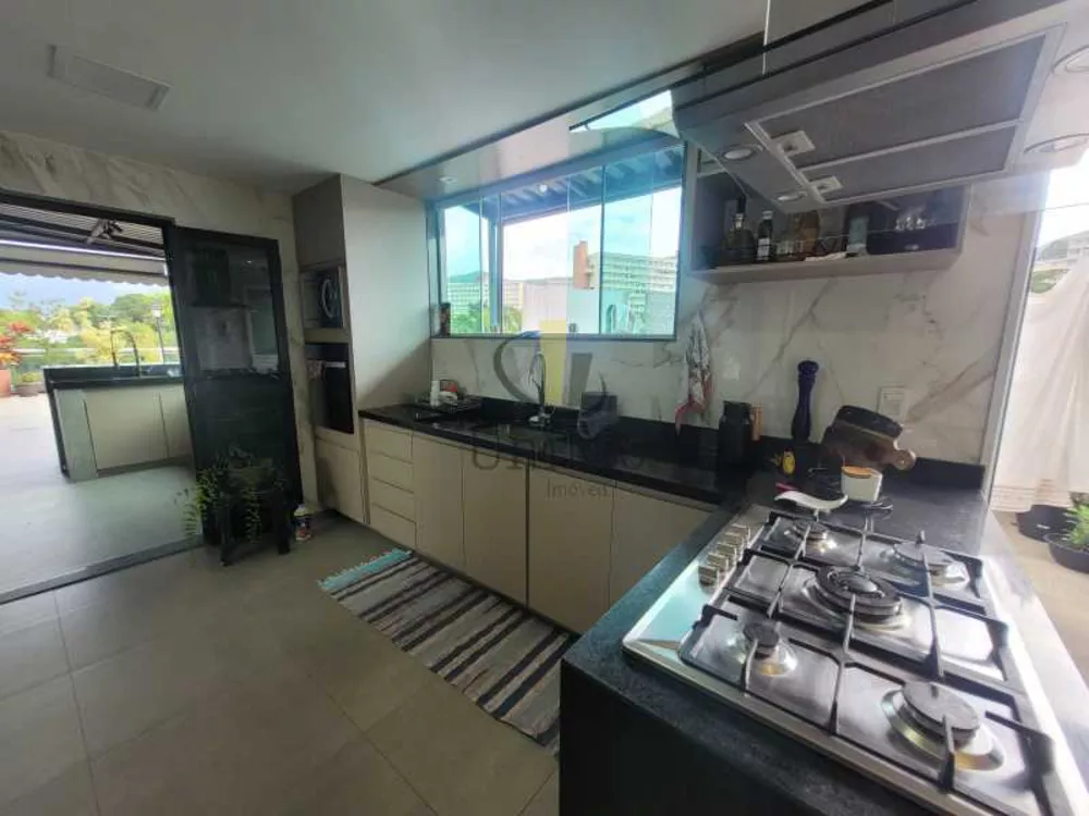 Cobertura, 3 quartos, 220 m² - Foto 18
