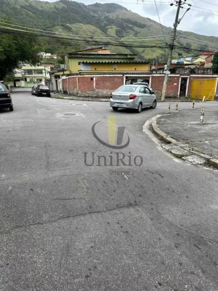 Casa, 1 quarto, 256 m² - Foto 1