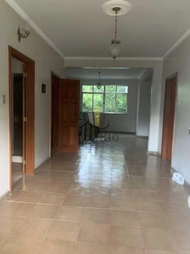 Casa, 3 quartos, 219 m² - Foto 1