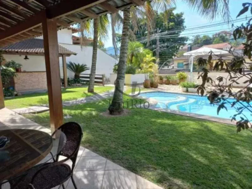 Casa, 4 quartos, 350 m² - Foto 1