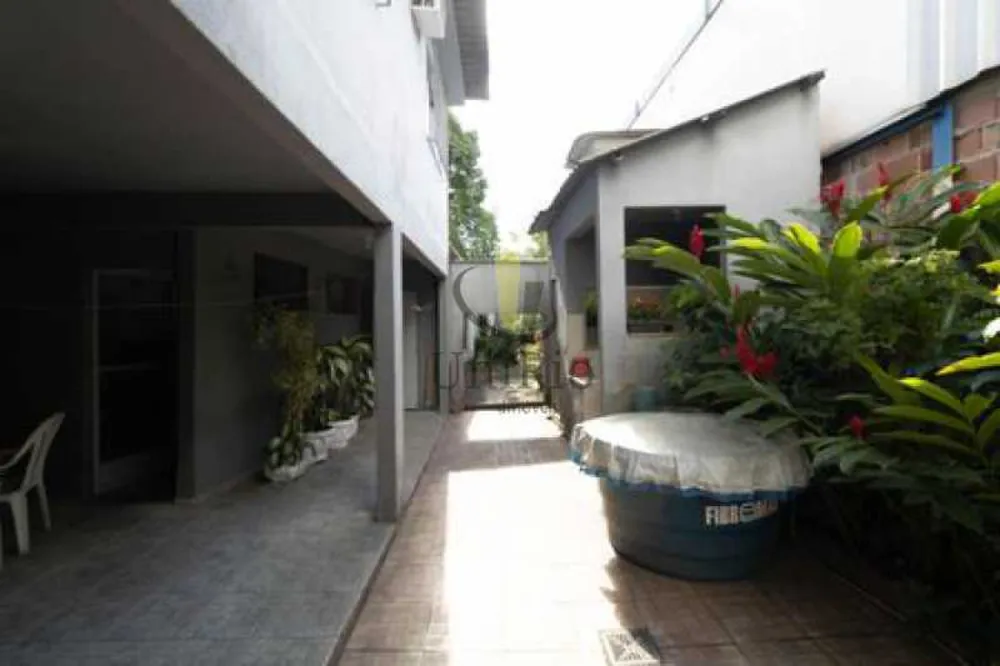Casa, 4 quartos, 300 m² - Foto 22