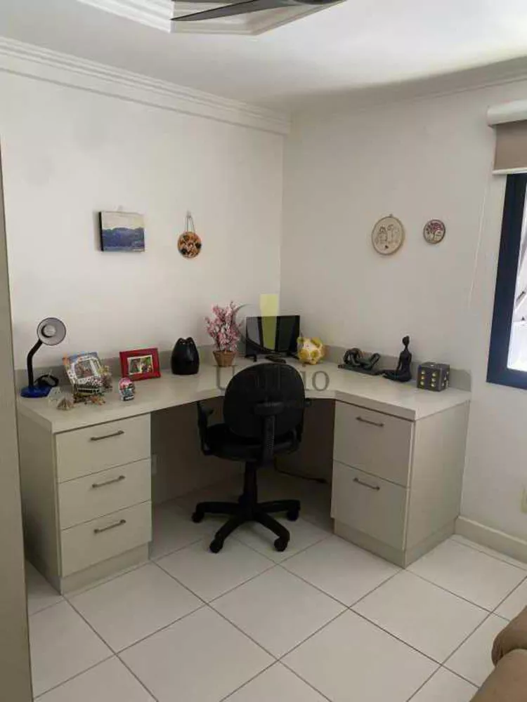Cobertura, 3 quartos, 218 m² - Foto 11