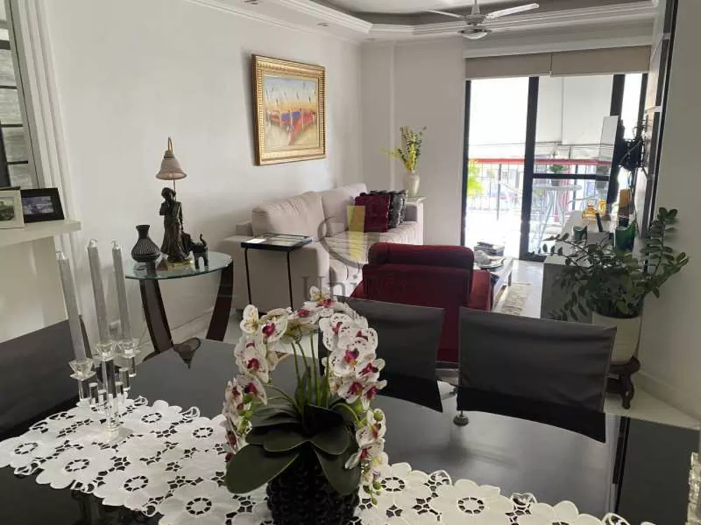 Cobertura, 3 quartos, 218 m² - Foto 2