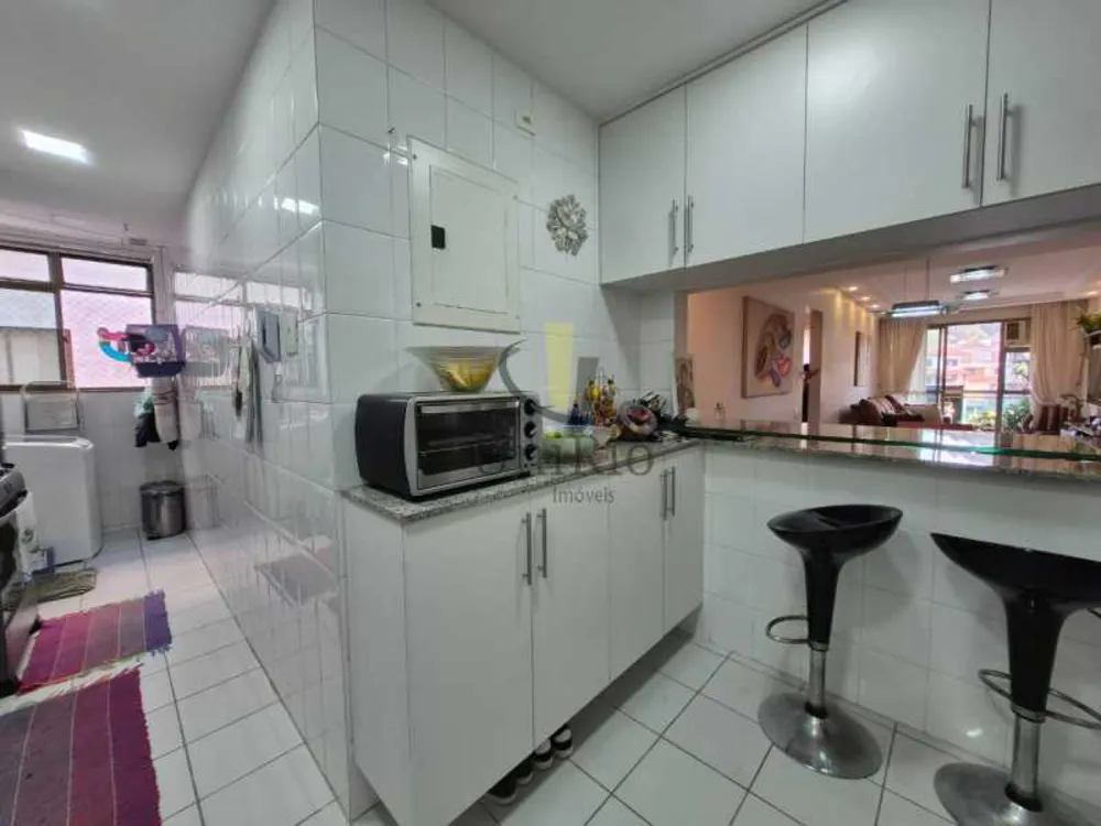 Apartamento, 3 quartos, 107 m² - Foto 2