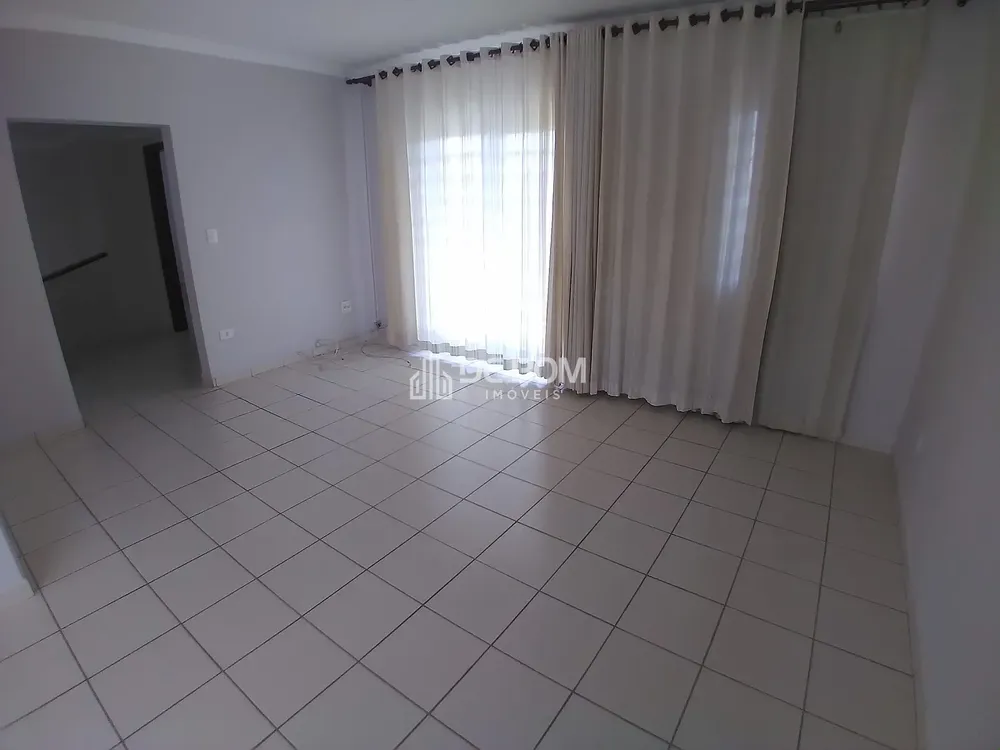 Sobrado, 3 quartos, 230 m² - Foto 2